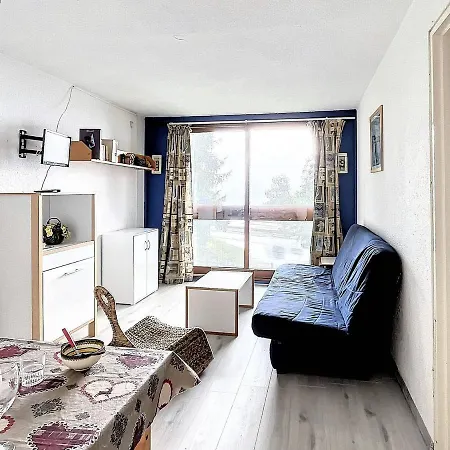 Appartement Fonctionnel Au Pied Des Pistes Avec Acces Piscine - Fr-1-267-232 *